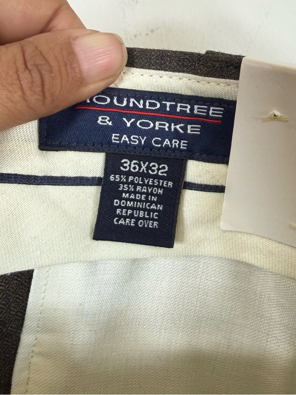 Roundtree & Yorke Brown Pleated Dress Pants 36x32 Cuffed Easy Care Trousers - Picture 7 of 7